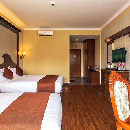 Da Yatra Courtyard Hotel Покхара Екстер'єр фото