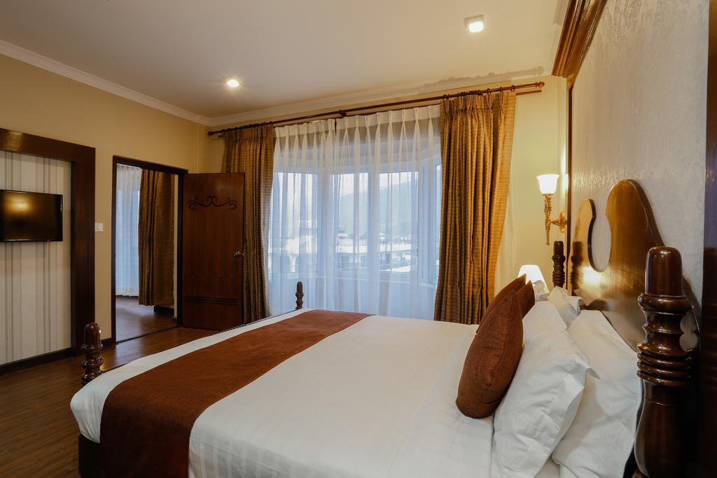 Da Yatra Courtyard Hotel Покхара Екстер'єр фото
