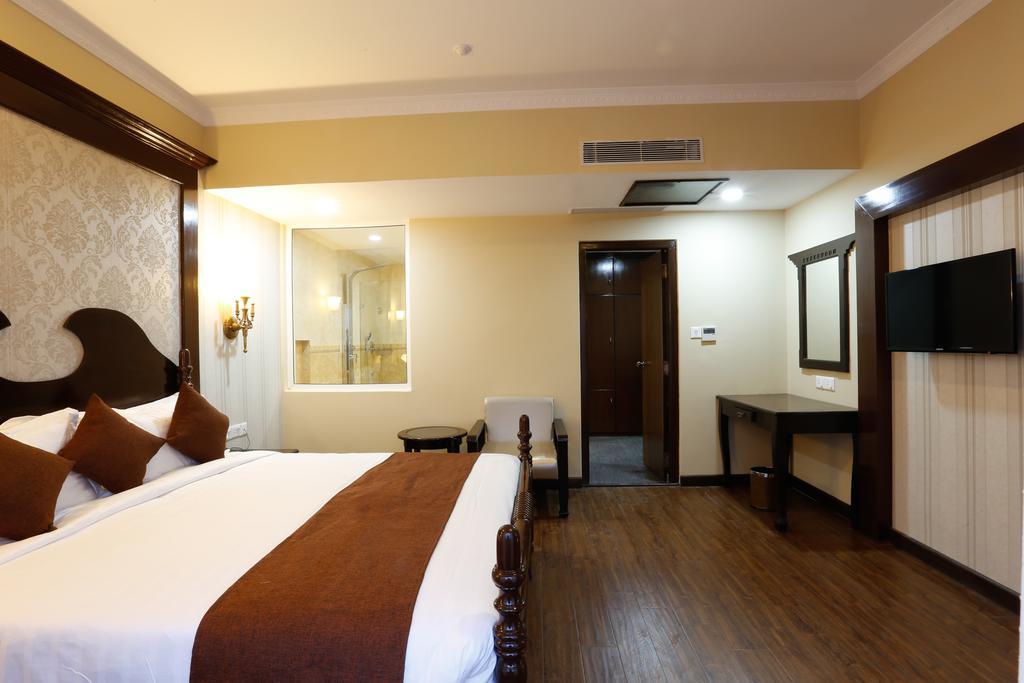 Da Yatra Courtyard Hotel Покхара Екстер'єр фото