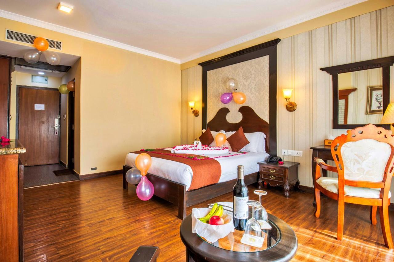 Da Yatra Courtyard Hotel Покхара Екстер'єр фото