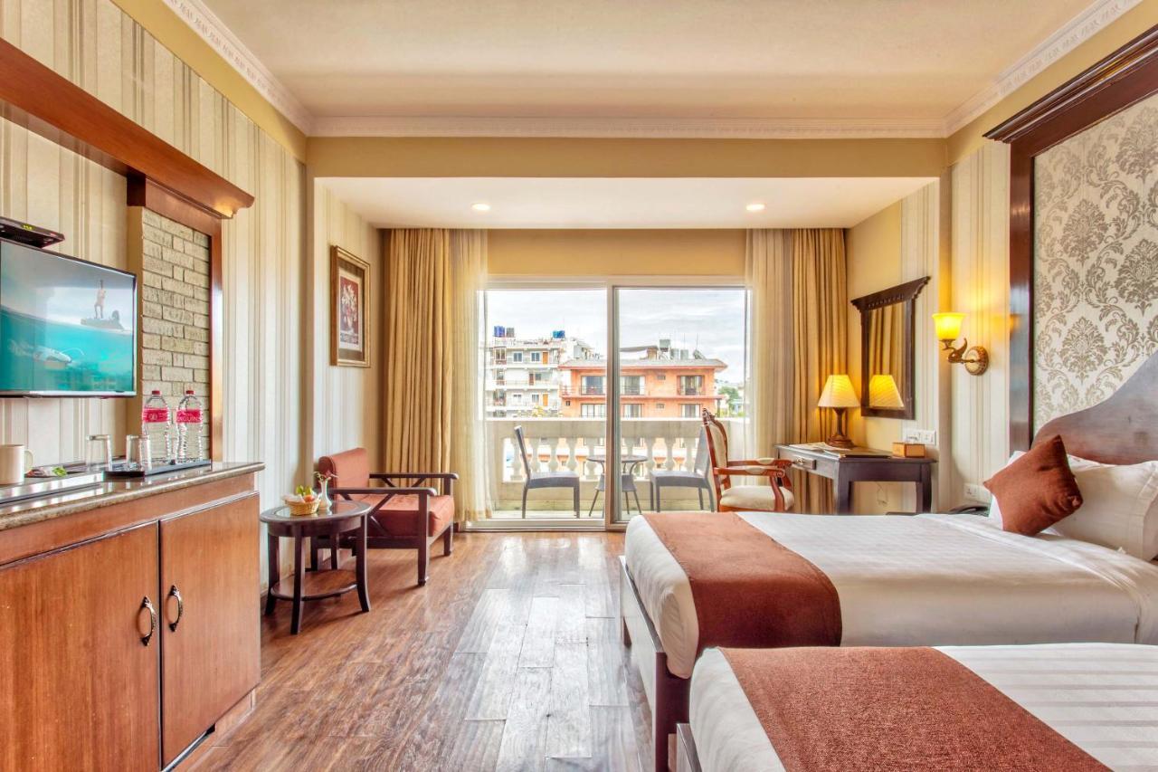 Da Yatra Courtyard Hotel Покхара Екстер'єр фото