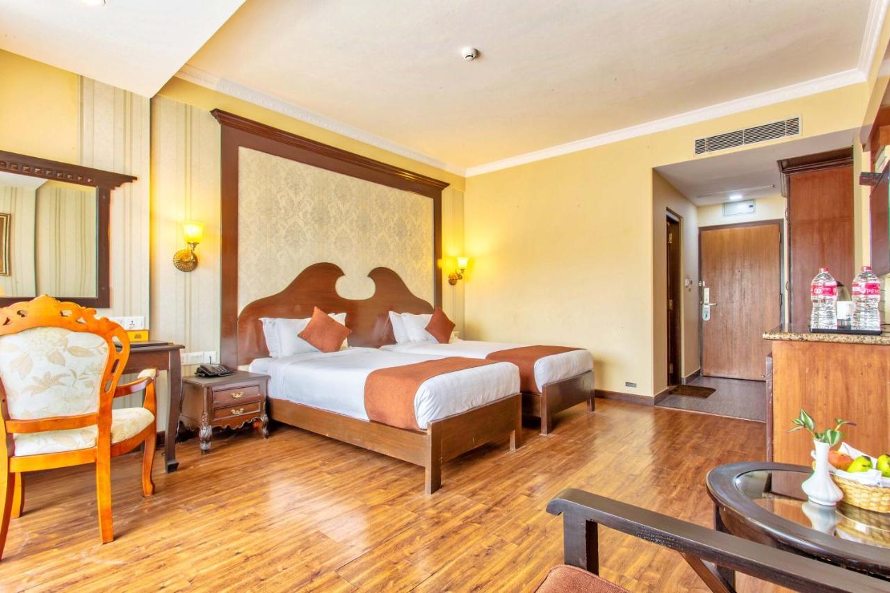 Da Yatra Courtyard Hotel Покхара Екстер'єр фото